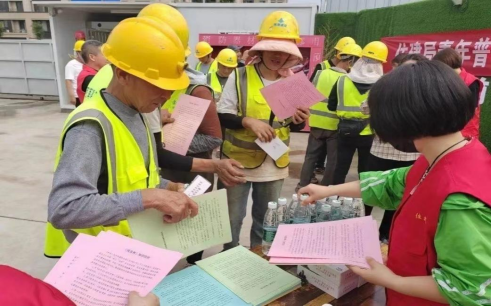 忻州市住建局组织开展民法典宣传月活动