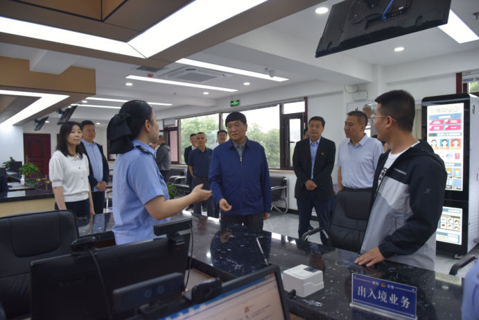 郭建雄深入榆社县公安局出入境管理大队调研指导工作