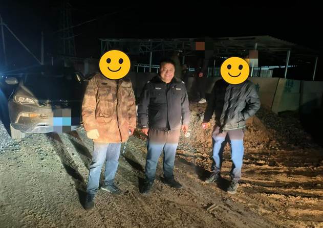 牛群“组团”离家出走    民警通宵苦寻终找回