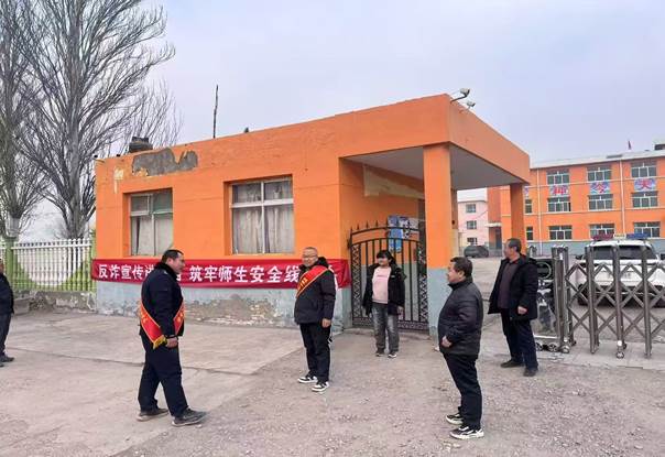 应县公安局南河种派出所 社区民警进社区 唱响反诈主旋律