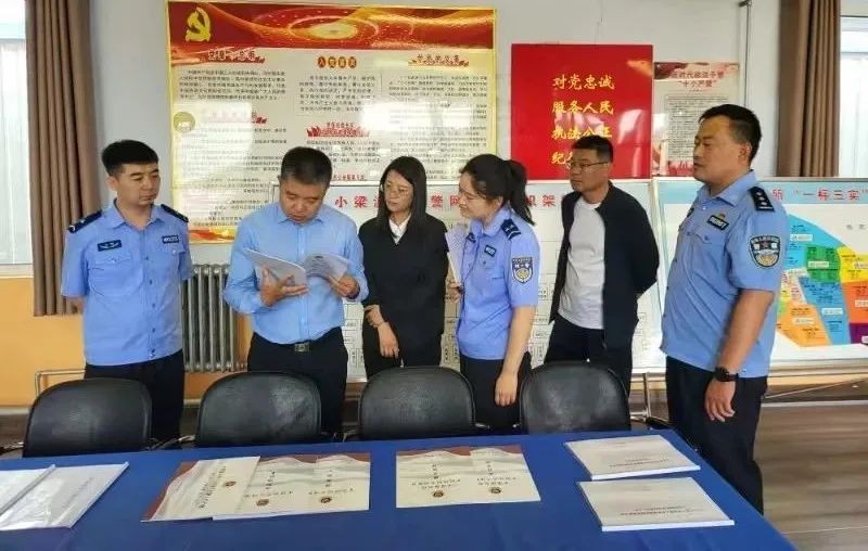 李冬青到河津市公安局小梁乡派出所调研指导工作