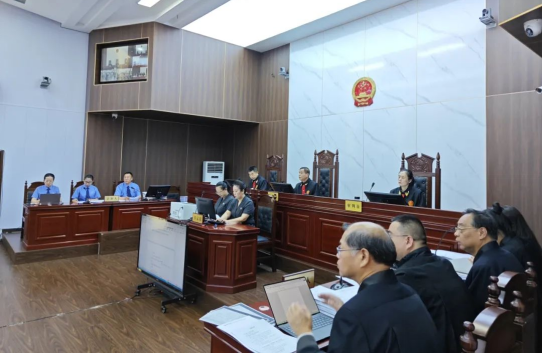 以案为鉴 警钟长鸣  霍州法院开展职务犯罪案件旁听庭审活动