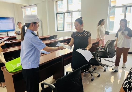 大同：交管七大队走进移动公司开展宣讲活动