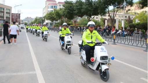 永和公安交警全面开展道路交通秩序“严查严管严控”百日攻坚专项整治行动