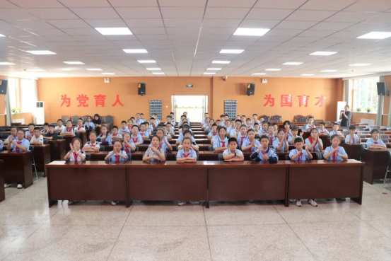 阳光下的守护-灵石公安联合开展校园安全宣传教育活动